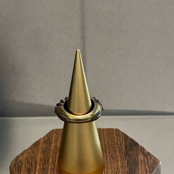 Bronze ring - Picture 2 of 2